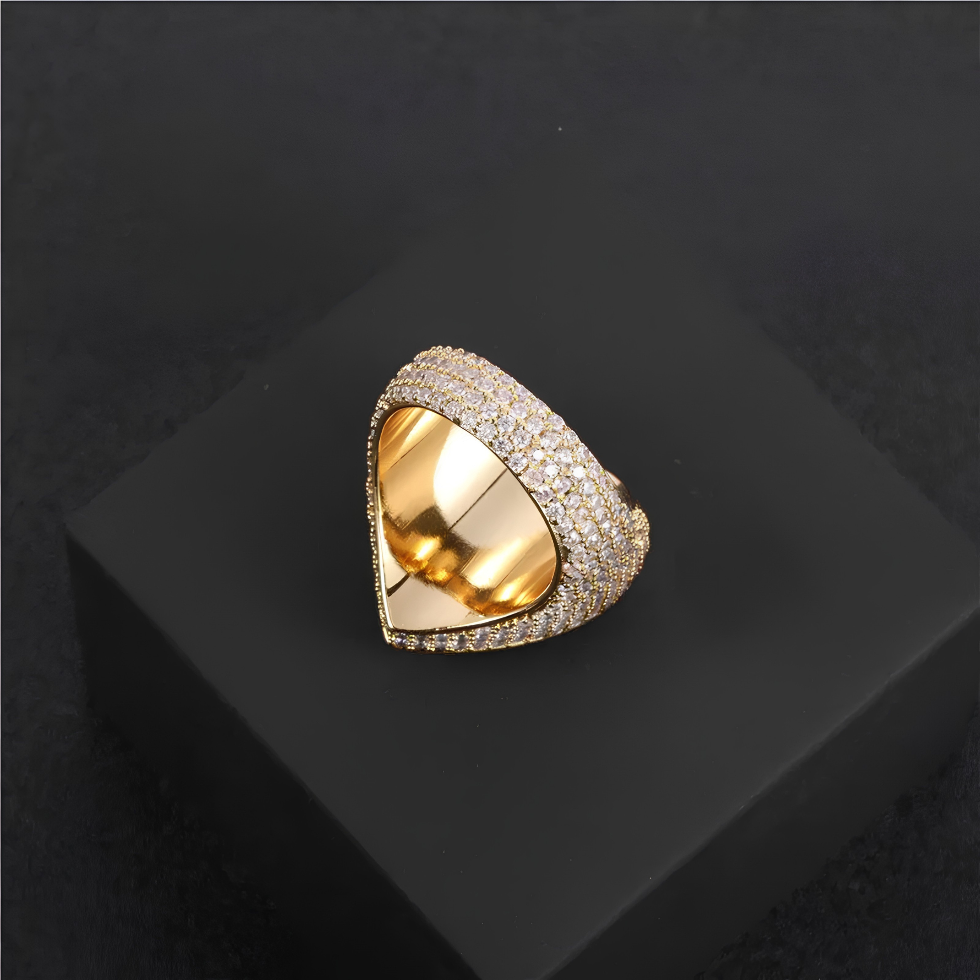 ICED HEART RING - GOLD