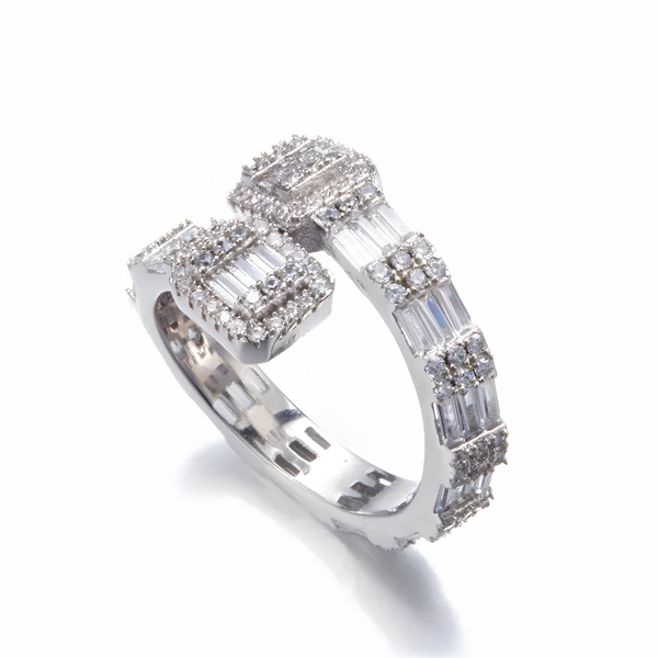 TWISTED BAGUETTE RING - SILVER